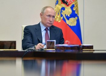 الرئيس الروسي “فلاديمير بوتين” يتهم أوروبا بالإخلال بتوازن سوق المواد الغذائية