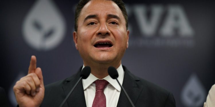 باباجان: إذا اصطادوا الطيور بأفواههم فلن يتمكنوا من خفض التضخم