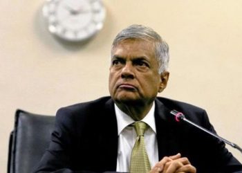 رئيس وزراء سريلانكا يعلن أنه وافق على التنحي