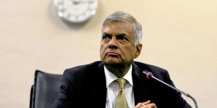 رئيس وزراء سريلانكا يعلن أنه وافق على التنحي