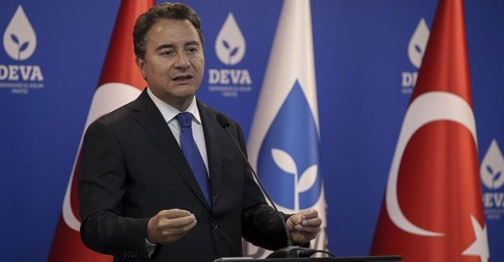 باباجان: البنك المركزي التركي فقد 190 مليار دولار