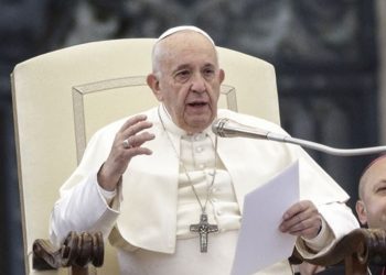 البابا فرانسيس: نقدر جهود تركيا لتحقيق السلام في أوكرانيا