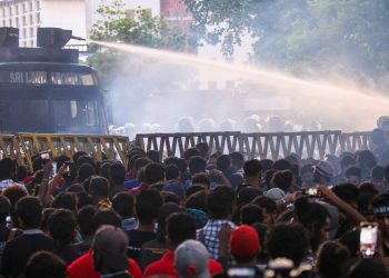 ما الذي يجري في “سيريلانكا”؟