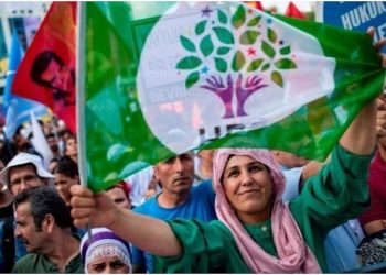 تركيا.. محاكمة عضوات بحزب سياسي بتهمة “الاستماع لموسيقى كردية”!