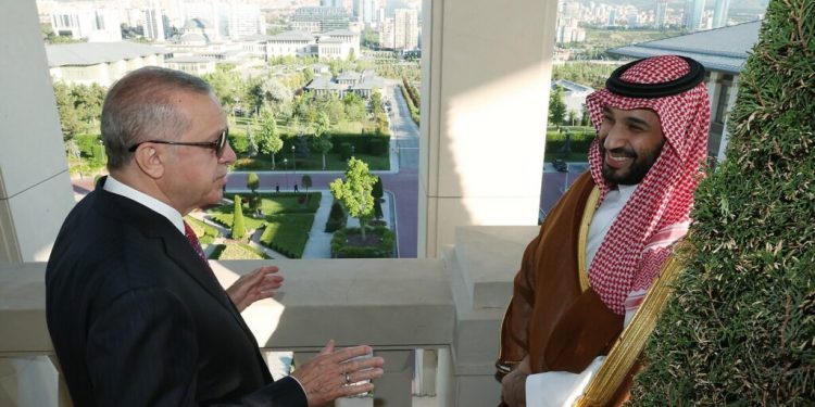 تركيا تجري محادثات مع السعودية لتمويل 20 مليار دولار