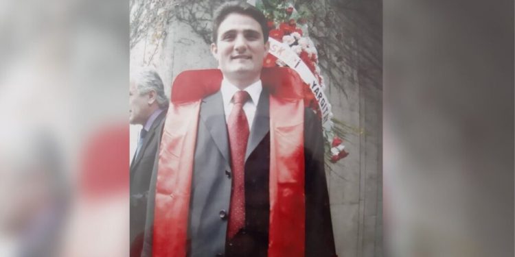 وفاة قاض تركي مفصول تعسفيًا إثر معاناته من السرطان