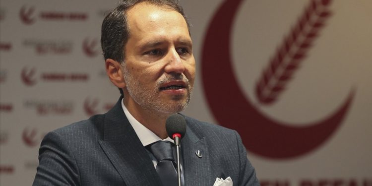 تركيا.. زعيم حزب يطالب بترحيل السوريين لإحباط مخطط إسرائيل!