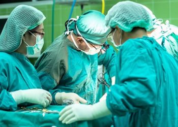 تقرير: أزمة نقص المستلزمات الطبية تتفاقم في مستشفيات تركيا