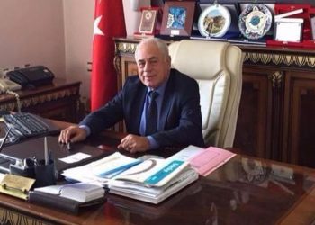 نائب رئيس بلدية: استقلت من “العدالة والتنمية” لأنه “حزب مصالح”