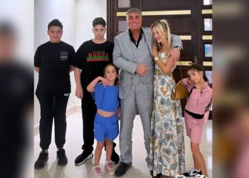 سادات بكر يطل من جديد عبر قناة ابنته الصغرى!