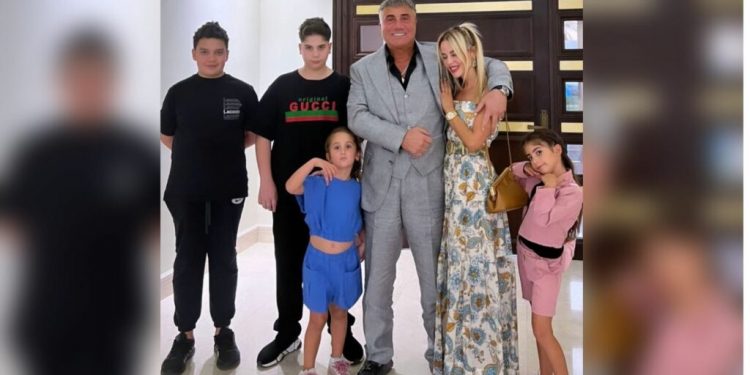 سادات بكر يطل من جديد عبر قناة ابنته الصغرى!