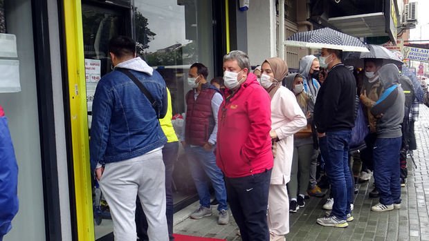 أكثر من نصف مليون زيادة في أعداد العاطلين الأتراك