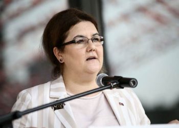 وزيرة تركية: أنقرة تحارب لتطهير سوريا من الوجود الكردي