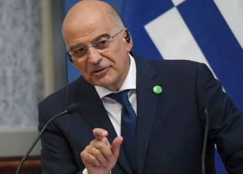 وزير الخارجية اليوناني: تركيا تسير في طريق خطير