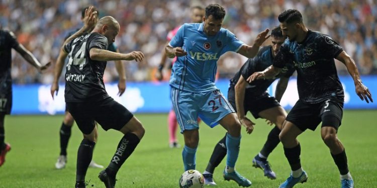 تركيا.. طرابزون سبور يواصل أدائه السيء بخسارة جديدة