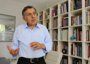 باحث تركي: القاعدة الشعبية لحزب أردوغان تراجعت إلى 20%