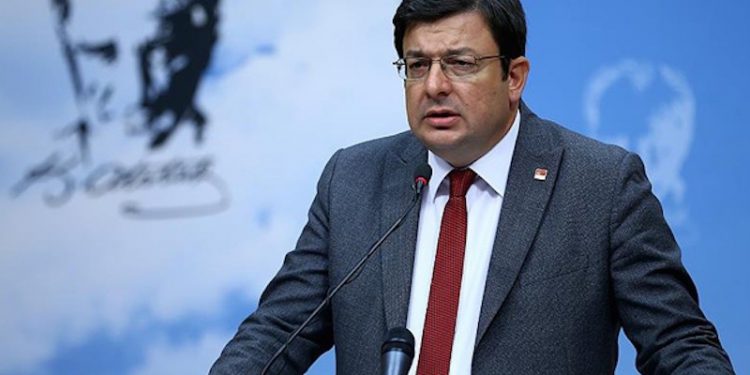 حزب الشعب الجمهوري يدعو إلى إجراء استفتاء على نظام الحكم