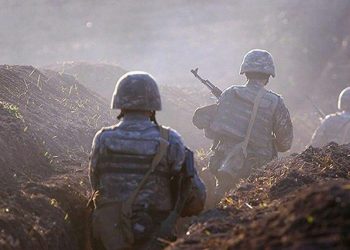 اندلاع مواجهات عسكرية على الحدود بين أرمينيا وأذربيجان