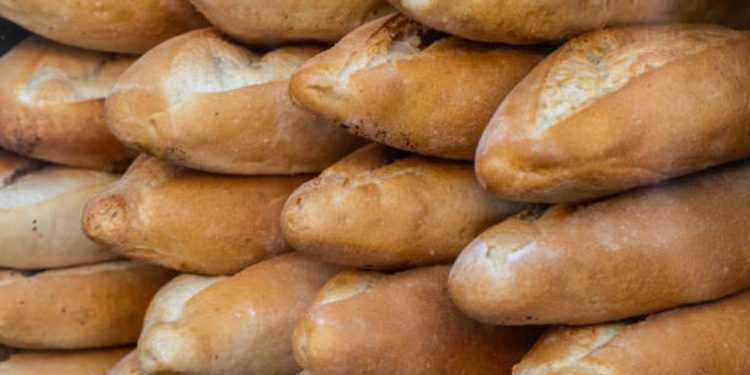 تركيا: هل يرتفع سعر رغيف الخبز إلى 6 ليرات؟