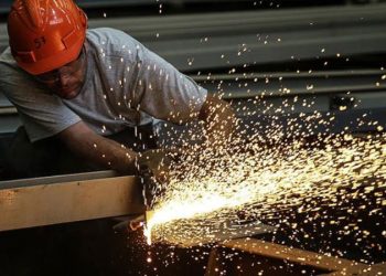 تركيا.. الإنتاج الصناعي يسجل أعنف تراجعًا منذ جائحة كورونا