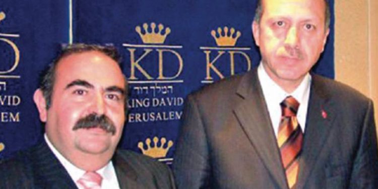 طوق نجاة من صحفي إسرائيلي إلى أردوغان بشأن شهادته الجامعية