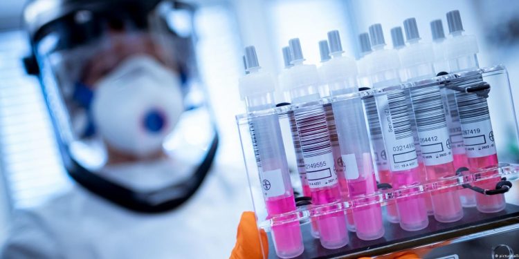 دراسة ألمانية: فيروس كورونا تم إنتاجه في المختبر