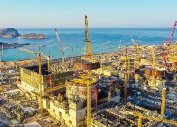 روسيا تبدأ مفاوضات مع تركيا لبناء محطة نووية جديدة