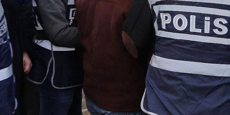 تركيا.. سجن 57 بتهمة مساعدة أسر المعتقلين