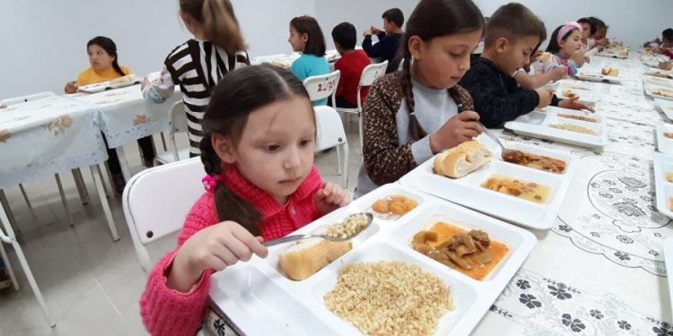 تركيا.. 1 من كل 4 أطفال يعاني من سوء تغذية