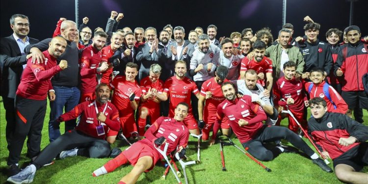 المنتخب التركي لكرة القدم للمبتورين يصل إلى المباراة النهائية لكأس العالم