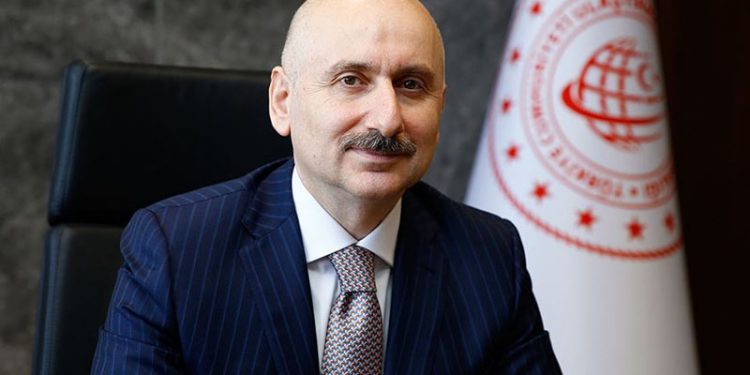 وزير: تركيا تزيد من استثماراتها بينما يصارع العالم الأزمات