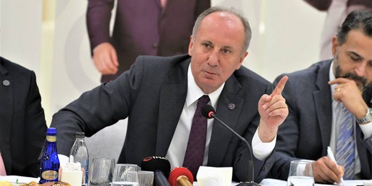 محرم إنجه: لو كانت هناك ديمقراطية في “الشعب الجمهوري” لما غادرته