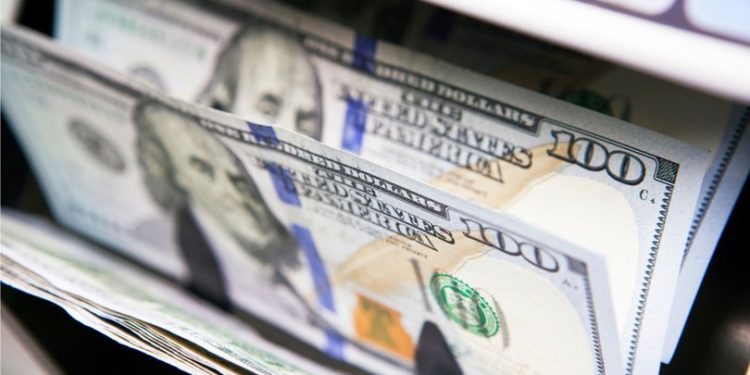 رويترز: المركزي التركي باع 100 مليار دولار للسيطرة على الليرة