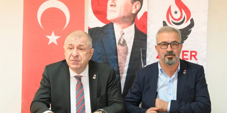 زعيم حزب تركي: نرحب بـ الأوكرانيون والروس في بلادنا للسياحة وليس الهجرة