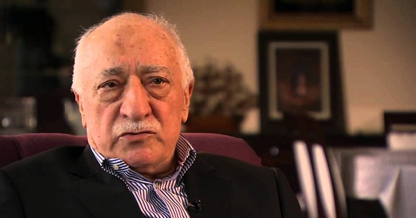 فتح الله كولن يعزي الشعب التركي في حادث إسطنبول