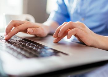 تركيا تفقد 30 ألف مبرمج خلال عام