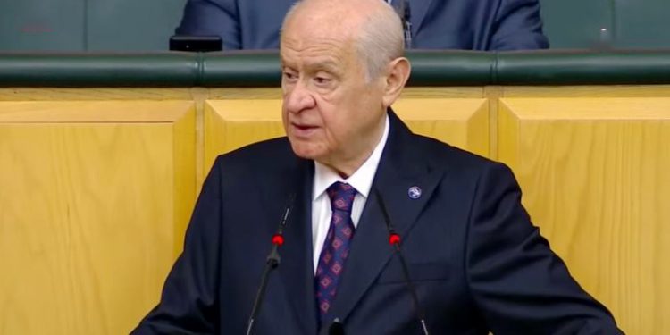 تناقضات حليف أردوغان بشأن الحزب الكردي تشعل منصات التواصل الاجتماعي