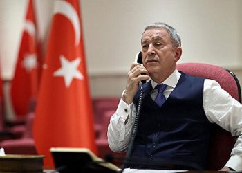 وزير الدفاع التركي: أولوياتنا منع إقامة “ممر إرهابي” في سوريا