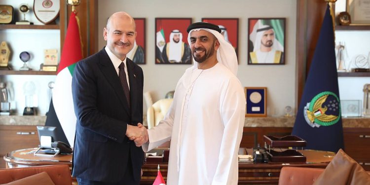 وزير الداخلية التركي يتغزل في الإمارات ودورها الفاعل عالميا