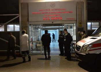 الإعلام التركي ينفي صحة الأنباء حول ضرب طبيب تركي على يد لاجئ سوري في إزمير