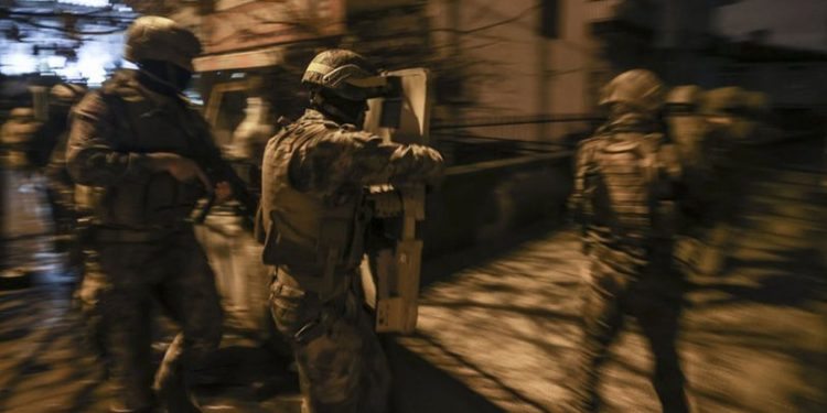 تركيا.. حبس 58 من تجار المخدرات في أنقرة