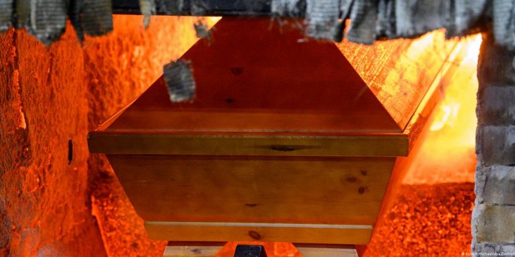 إحراق جثمان تركي مسلم بمدينة هانوفر الألمانية!