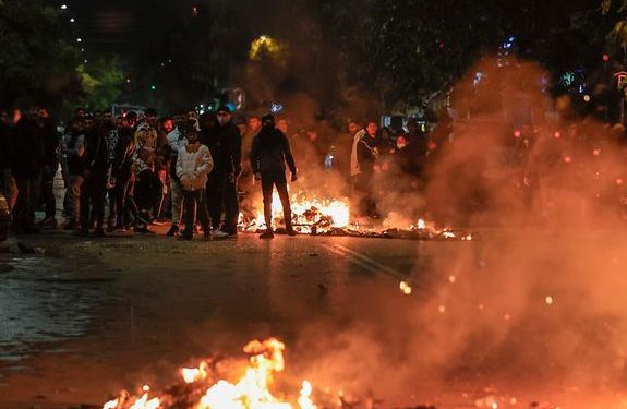 أحداث عنف في سالونيك بين الشرطة وطائفة الروما