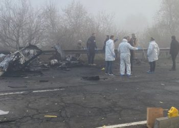 إصابة 8 ضباط  في هجوم بالقنابل على سيارة شرطة مكافحة الشغب بديار بكر