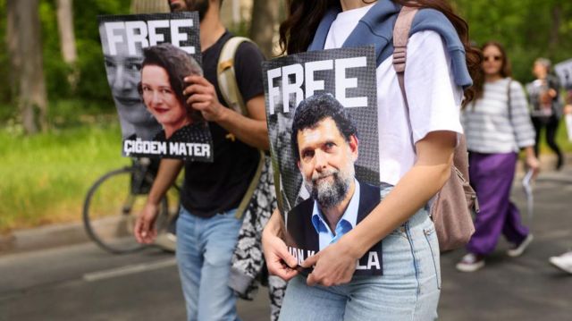 تركيا.. التصديق على أحكام السجن بحق عثمان كافالا وآخرين