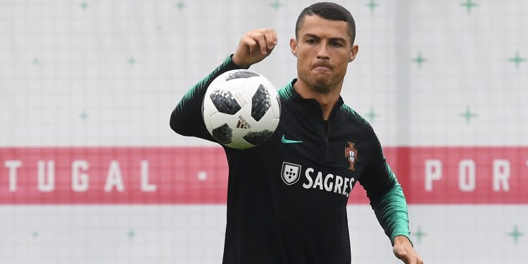 كرستيانو رونالدو يستعد لمواجهة المنتخب المغربي الصاعد