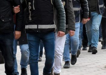 تركيا.. اعتقال 22 بتهمة الانتماء لحركة الخدمة