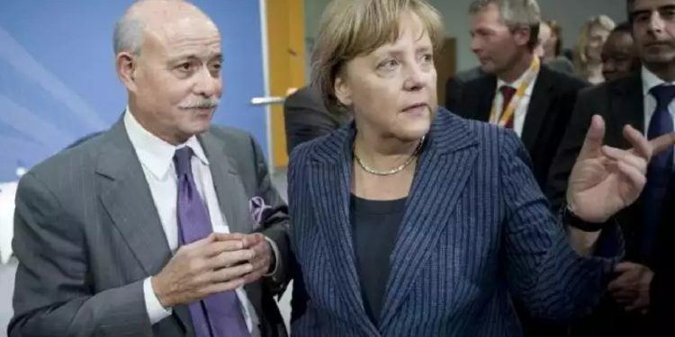 هل ينضم مستشار أنجيلا ميركل السابق لكوادر حزب الشعب الجمهوري؟