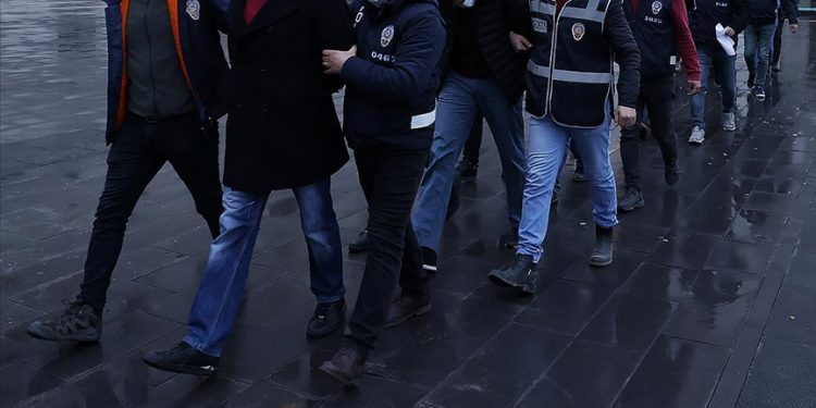 اعتقال 51 شخصا في “أنقرة” على خلفية الانتماء لجولن