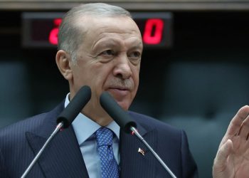 صحفي تركي: أردوغان عقد اجتماعًا قبل الحكم على عمدة إسطنبول